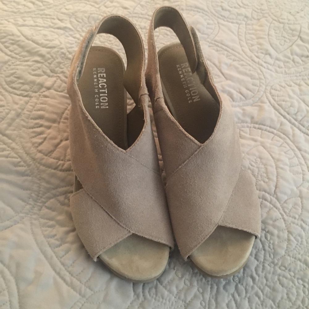 Kenneth Cole Reaction Suede high heel sandals